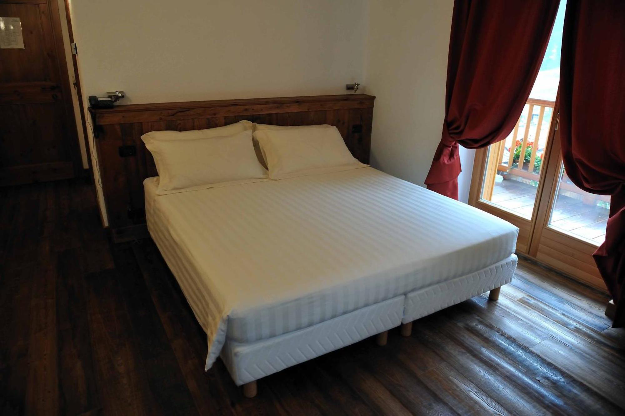 Ellex Eco Hotel Gressoney-la-Trinité Camera foto