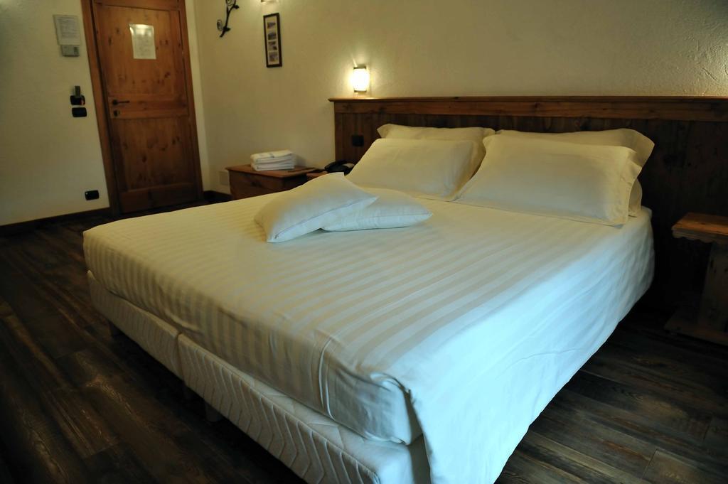 Ellex Eco Hotel Gressoney-la-Trinité Camera foto