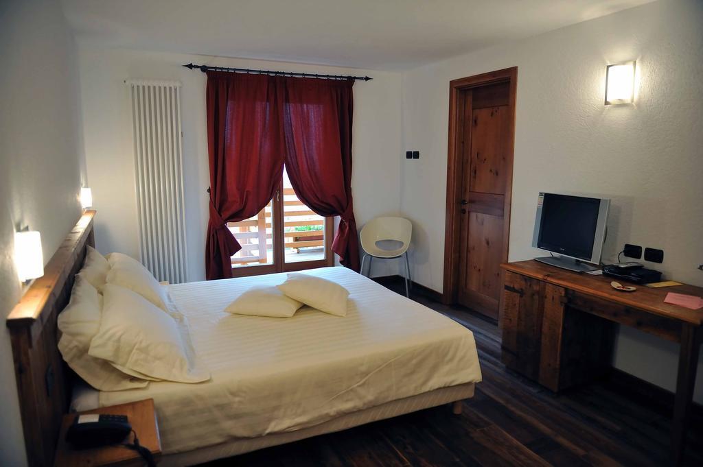 Ellex Eco Hotel Gressoney-la-Trinité Camera foto