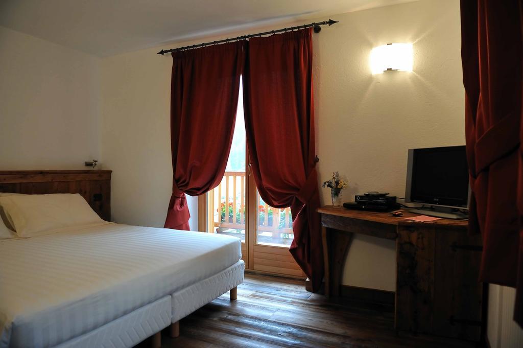 Ellex Eco Hotel Gressoney-la-Trinité Camera foto