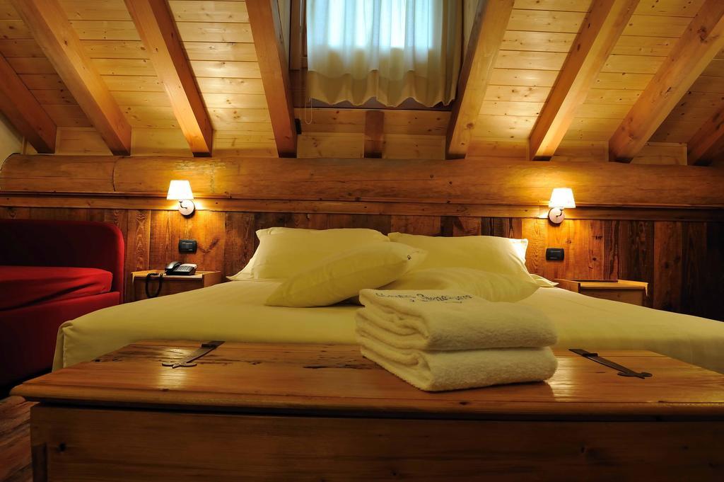Ellex Eco Hotel Gressoney-la-Trinité Camera foto